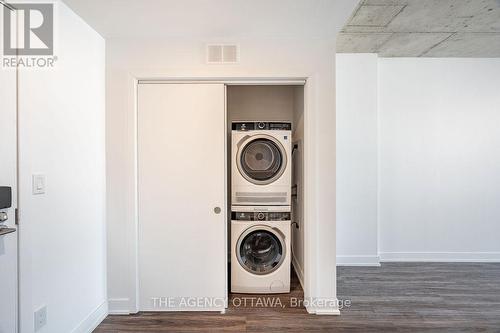 512 - 1354 Carling Avenue, Ottawa, ON - Indoor Photo Showing Laundry Room