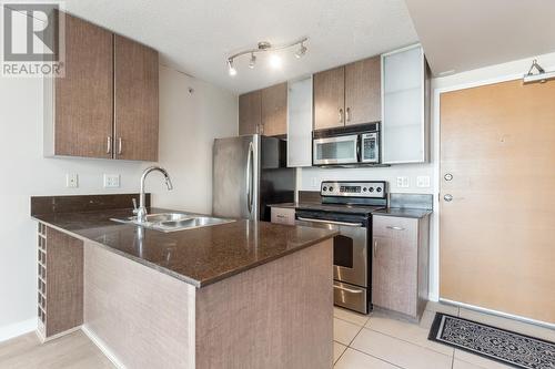 2903 928 Homer Street, Vancouver, BC - Indoor Photo Showing Kitchen With Double Sink