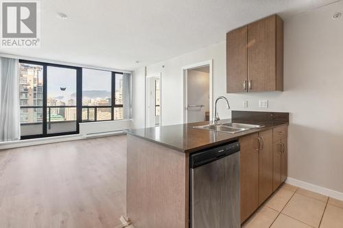 2903 928 Homer Street, Vancouver, BC - Indoor Photo Showing Kitchen With Double Sink