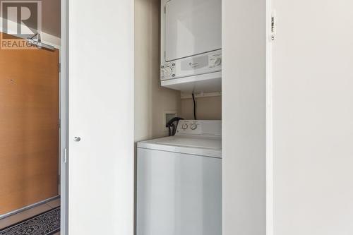 2903 928 Homer Street, Vancouver, BC - Indoor Photo Showing Laundry Room