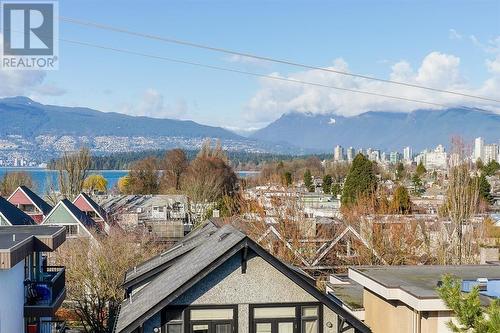 2Fl 2125 W 2Nd Avenue, Vancouver, BC - Outdoor With View