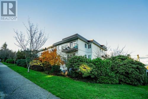 2Fl 2125 W 2Nd Avenue, Vancouver, BC - Outdoor