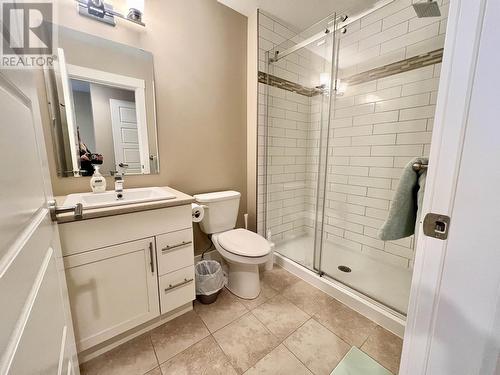 107 110 Baxter Avenue, Kitimat, BC - Indoor Photo Showing Bathroom