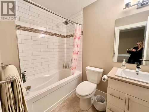 107 110 Baxter Avenue, Kitimat, BC - Indoor Photo Showing Bathroom