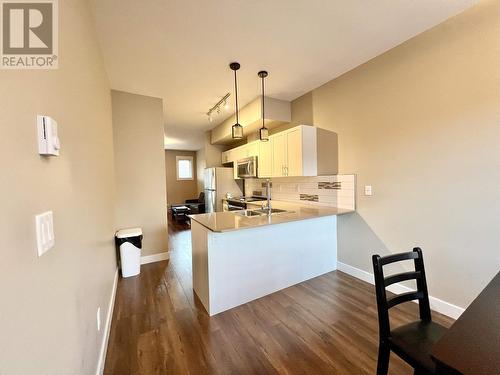 107 110 Baxter Avenue, Kitimat, BC - Indoor Photo Showing Kitchen