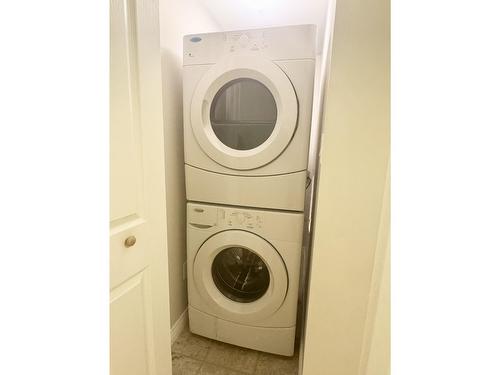 Bsmt-169Xx 78A Avenue Avenue, Surrey, BC - Indoor Photo Showing Laundry Room