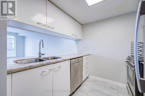 3402 - 38 Elm Street, Toronto, ON - Indoor Photo Showing Kitchen With Double Sink With Upgraded Kitchen