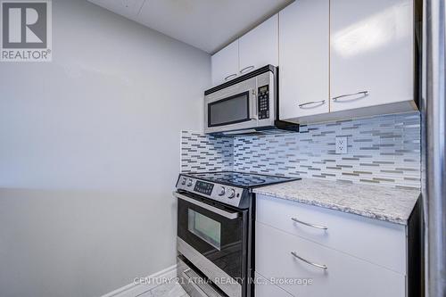 3402 - 38 Elm Street, Toronto, ON - Indoor Photo Showing Kitchen With Upgraded Kitchen