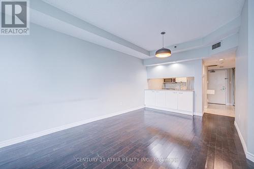 3402 - 38 Elm Street, Toronto, ON - Indoor