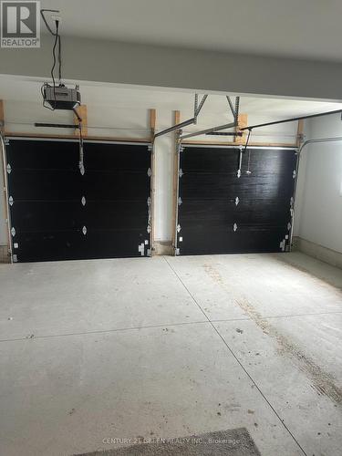 257 Greene Street, South Huron, ON - Indoor Photo Showing Garage