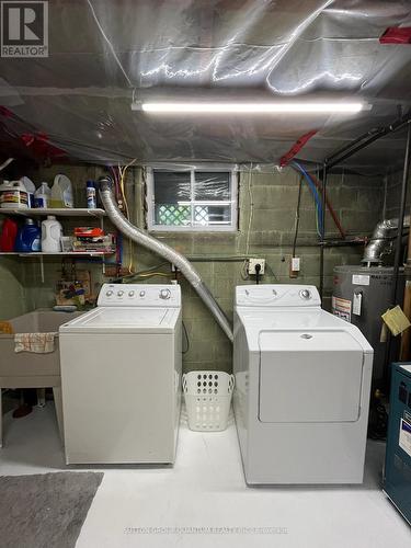 Bsmt - 6 Camilla Crescent, Toronto, ON - Indoor Photo Showing Laundry Room