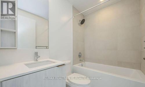 3503 - 1000 Portage Parkway, Vaughan, ON - Indoor Photo Showing Bathroom