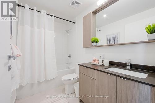 A0310 - 125 Bronte Road, Oakville, ON - Indoor Photo Showing Bathroom