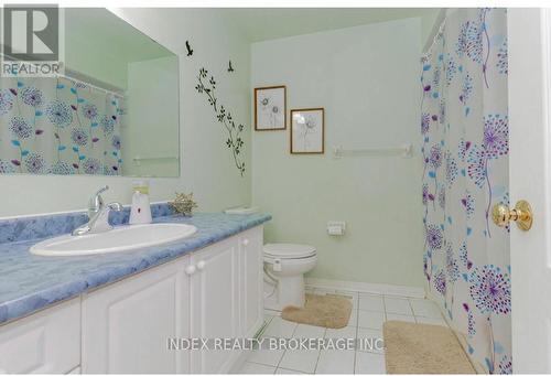 19 Flatlands Way, Brampton, ON - Indoor Photo Showing Bathroom