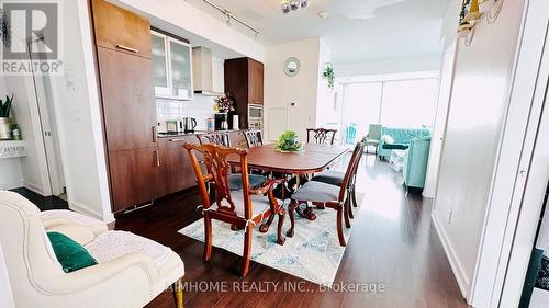 4904 - 12 York Street, Toronto, ON - Indoor Photo Showing Dining Room