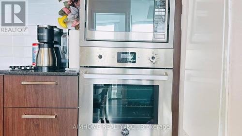 4904 - 12 York Street, Toronto, ON - Indoor Photo Showing Kitchen