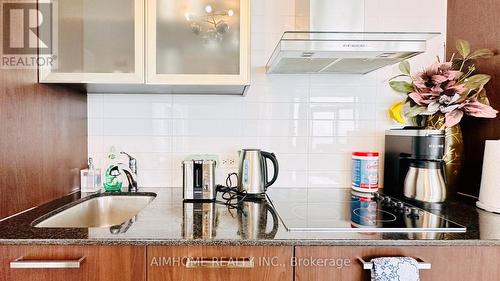 4904 - 12 York Street, Toronto, ON - Indoor Photo Showing Kitchen