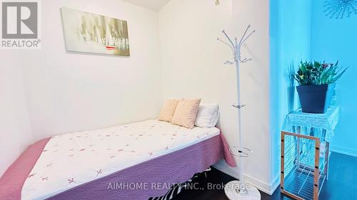 4904 - 12 York Street, Toronto, ON - Indoor Photo Showing Bedroom