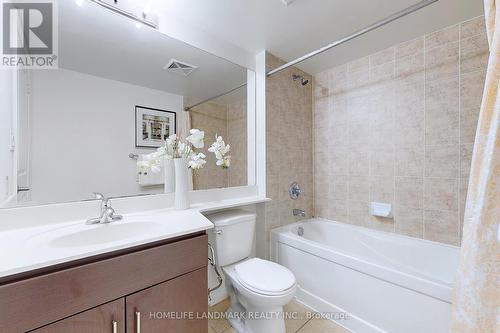 506 - 30 Herons Hill Way, Toronto, ON - Indoor Photo Showing Bathroom