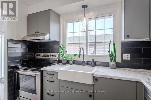 7 - 2258 Upper Middle Road, Burlington, ON - Indoor Photo Showing Kitchen With Upgraded Kitchen