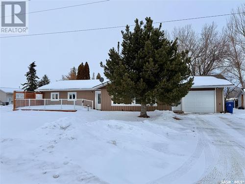 203 Cross Street N, Outlook, SK - Outdoor With Deck Patio Veranda