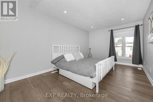 22 Burnetts Grove Circle S, Ottawa, ON - Indoor Photo Showing Bedroom