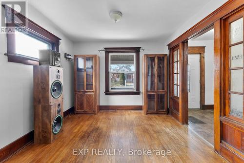 4746 Fourth Avenue, Niagara Falls (211 - Cherrywood), ON - Indoor