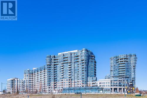 169 - 23 Cox Boulevard, Markham, ON - Outdoor With Facade