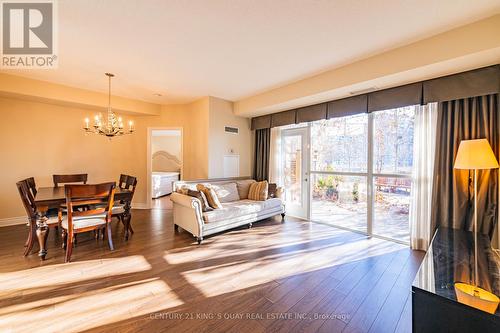 169 - 23 Cox Boulevard, Markham, ON - Indoor Photo Showing Living Room