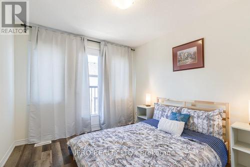 3 - 1285 Sycamore Gardens, Milton, ON - Indoor Photo Showing Bedroom