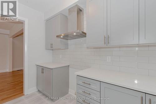 861 Knights Lane, Woodstock, ON - Indoor Photo Showing Kitchen