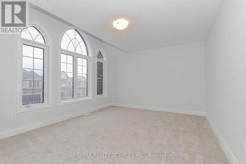 861 Knights Lane, Woodstock, ON - Indoor Photo Showing Other Room