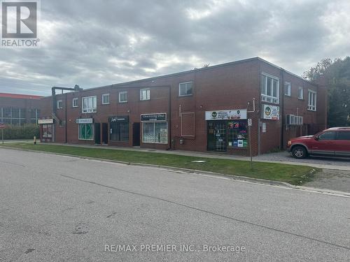 3B - 92 Wolfe Street, Oshawa, ON - Outdoor