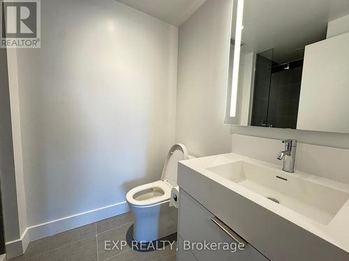 415 - 308 Jarvis Street, Toronto, ON - Indoor Photo Showing Bathroom