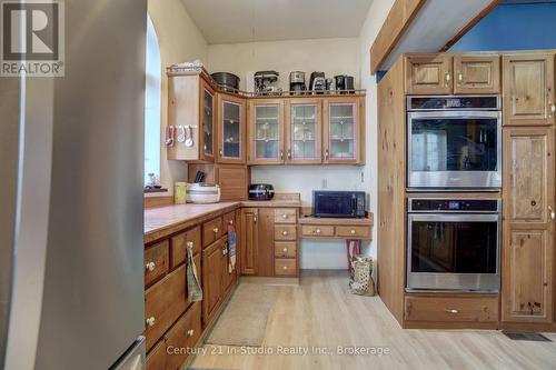 773773 Highway 10, Grey Highlands, ON - Indoor Photo Showing Kitchen