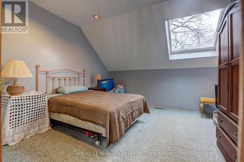 773773 Highway 10, Grey Highlands, ON - Indoor Photo Showing Bedroom