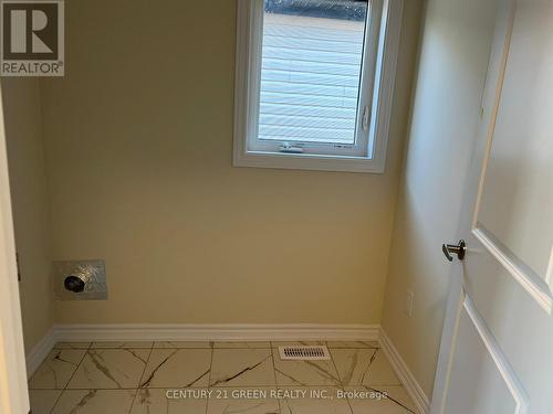 19 Vanilla Trail, Thorold, ON - Indoor Photo Showing Other Room