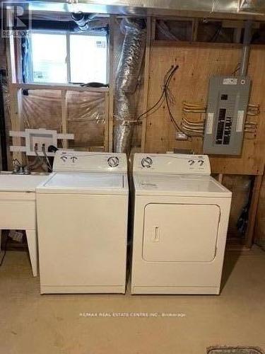 1452 Marina Drive, Fort Erie, ON - Indoor Photo Showing Laundry Room