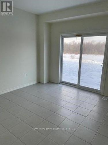 1452 Marina Drive, Fort Erie, ON - Indoor Photo Showing Other Room