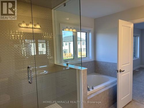 857 Knights Lane, Woodstock, ON - Indoor Photo Showing Bathroom