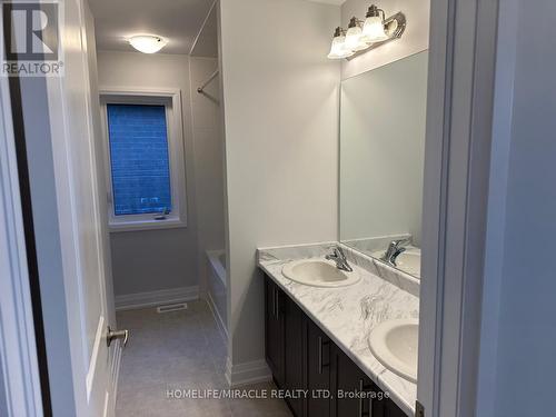 857 Knights Lane, Woodstock, ON - Indoor Photo Showing Bathroom