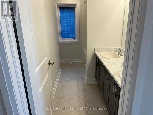 857 Knights Lane, Woodstock, ON - Indoor Photo Showing Bathroom