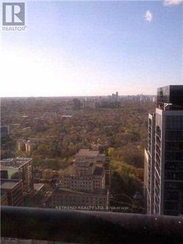 4409 - 101 Charles Street E, Toronto, ON - Outdoor With View