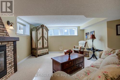 32 Green Briar Drive, Collingwood, ON - Indoor With Fireplace