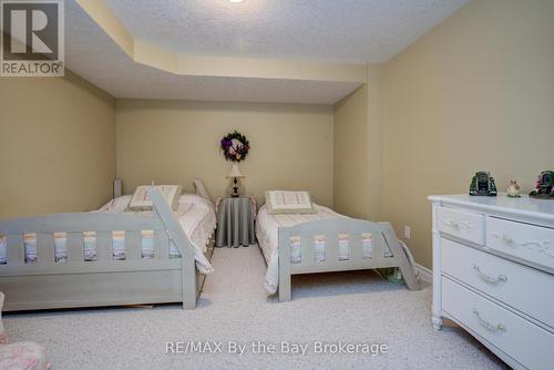 32 Green Briar Drive, Collingwood, ON - Indoor Photo Showing Bedroom