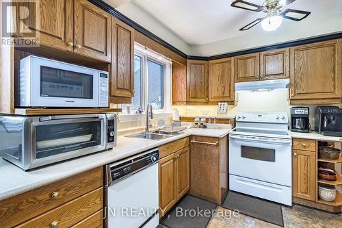 127 Verobeach Boulevard, Toronto, ON - Indoor Photo Showing Kitchen With Double Sink