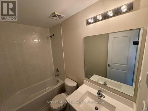 416 - 1577 Rose Way, Milton, ON - Indoor Photo Showing Bathroom