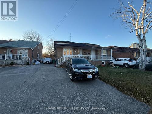 3444 Laddie Crescent, Mississauga, ON - Outdoor