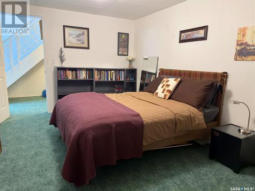 118 Cedar Avenue N, Eastend, SK - Indoor Photo Showing Bedroom