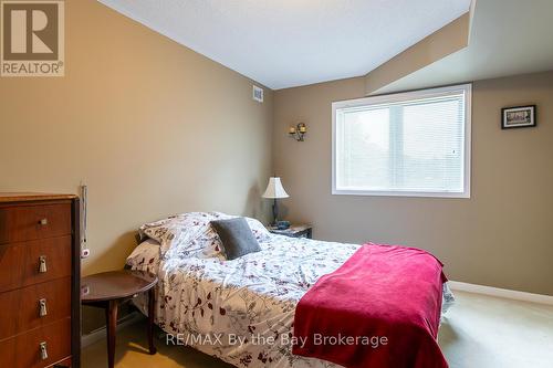 211 - 16 Westbury Road, Wasaga Beach, ON - Indoor Photo Showing Bedroom